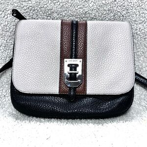 Nine West Gleam Team Aimsey Crossbody Purse, Pebbled Vegan Leather  NWOT
